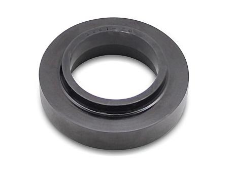 SuperPro přední distanční podložka vinuté pružiny (80 duro/ShA)