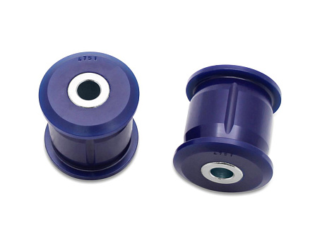 SuperPro sada zadních silentbloků vlečného ramene zadní nápravy (80 duro/ShA)