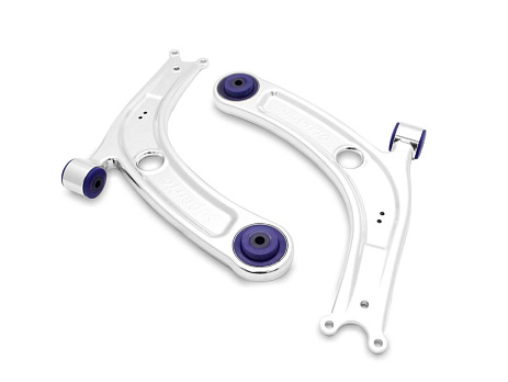 SuperPro VW/Audi MQB kovaná hliníková sada řídicích ramen (80 duro/ShA)