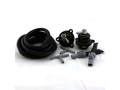 Turbosmart blow-off ventil Kompact Shortie Plumb Back pro Mercedes C63 AMG