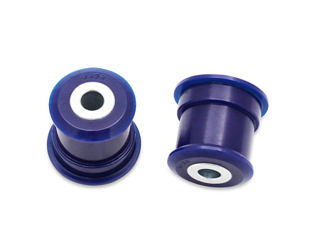 SuperPro sada silentbloků horního zadního řídicího ramene – vnější (80 duro/ShA)