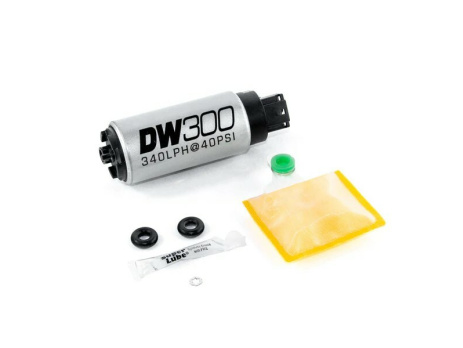 DeatschWerks DW300 (320lph) vysokotlaké palivové čerpadlo Mitsubishi EVO 6, 7, 8, 9