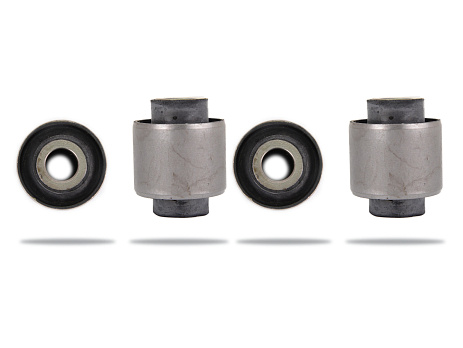 Pedders Sada vnitřních a vnějších pryžových silentbloků zadního spodního příčného ramene
