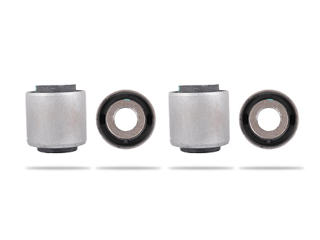 Pedders sada vnitřních a vnějších pryžových silentbloků zadní spojovací tyče sbíhavosti